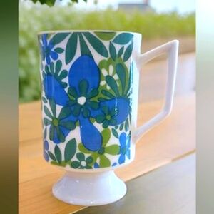 Royal Crown Floral Star by Kitty Cup Retro Pedestal Cup